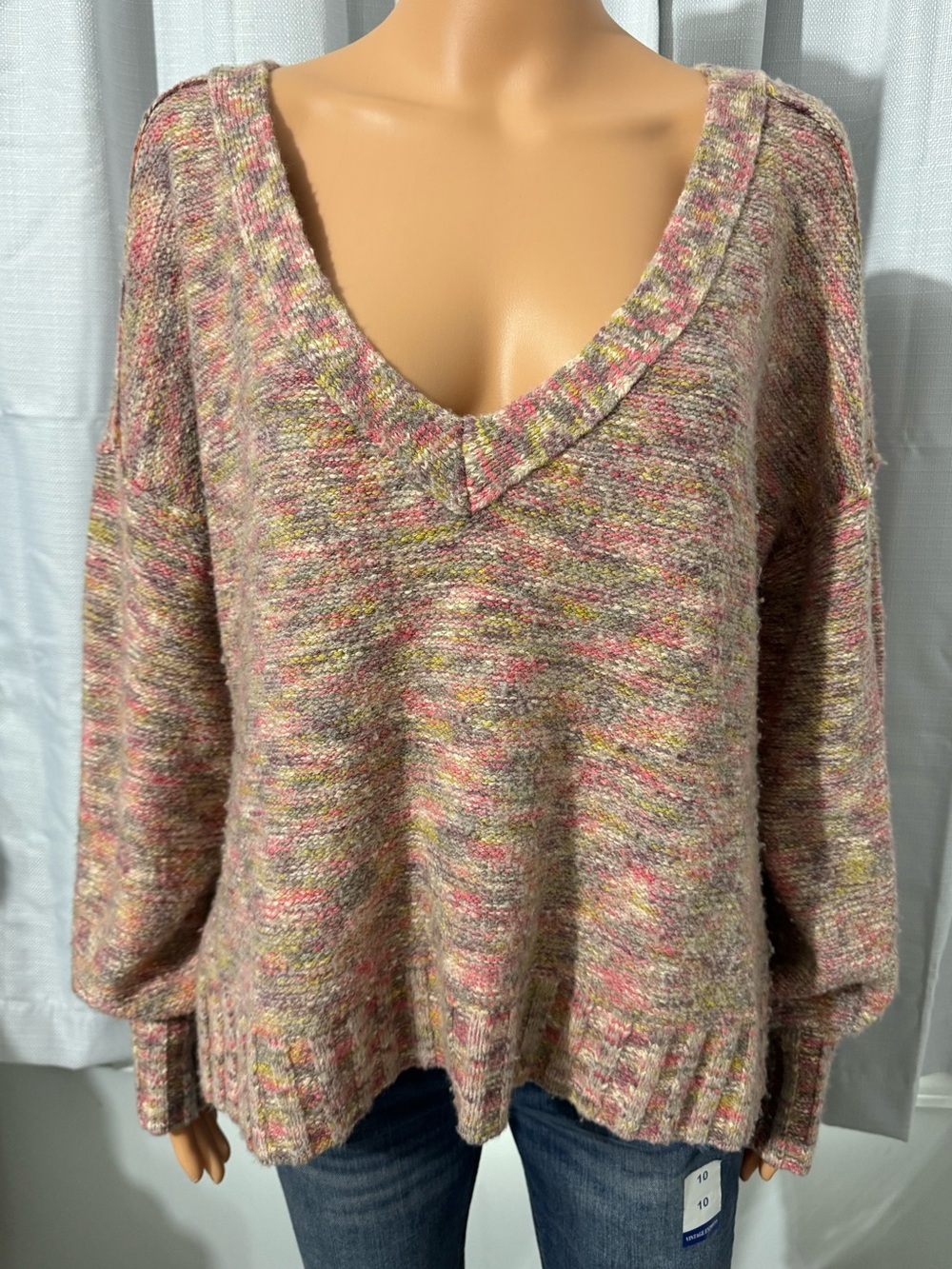 Pretty Pilcro Anthropologie size M multi color v-neck pullover sweater